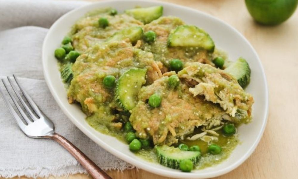 Receta de tortitas de pollo en salsa verde