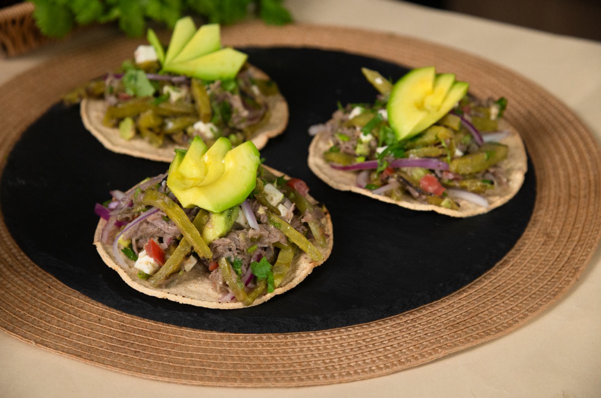 Salpicón de nopales, receta fresca, saludable y fácil de preparar
