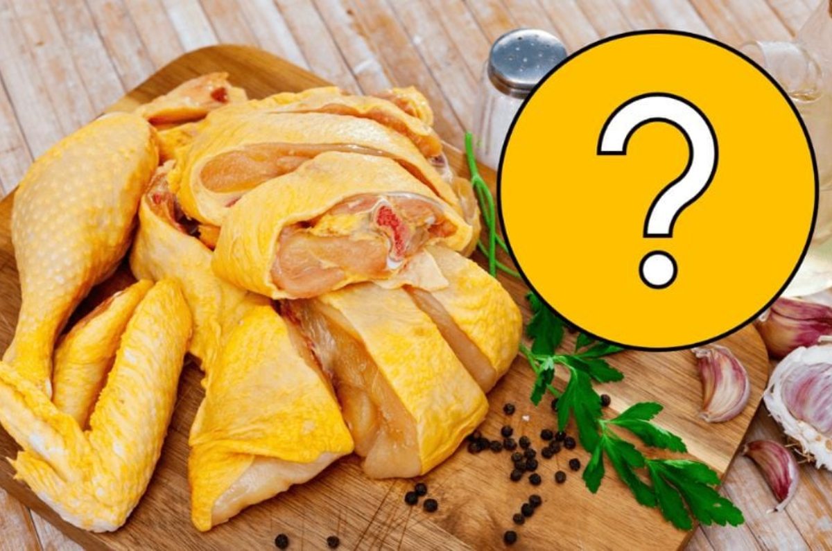 ¿Por qué el pollo es amarillo en México? La explicación científica que acaba con el mito de la pintura