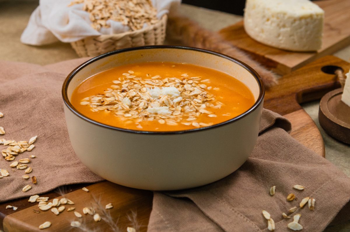 Cómo hacer sopa de avena saludable y llena de sabor