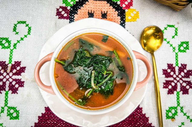 Sopa de papa y espinaca